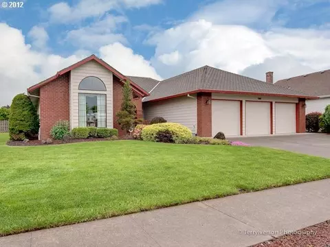 190 NE 27th St, Gresham, OR 97030 photo 1