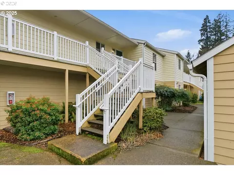 13216 NE Salmon Creek Ave #A4, Vancouver, WA 98686