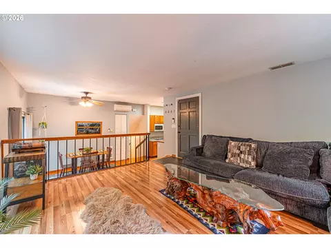 2885 Timberline Dr, Eugene, OR 97405 photo 9