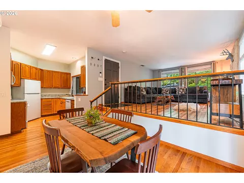 2885 Timberline Dr, Eugene, OR 97405 photo 12