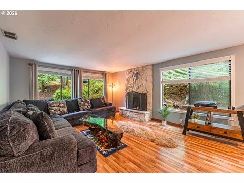 2885 Timberline Dr, Eugene, OR 97405 photo 7