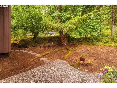 2885 Timberline Dr, Eugene, OR 97405 photo 24