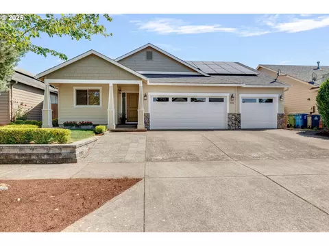 2731 Baines Blvd, Hubbard, OR 97032