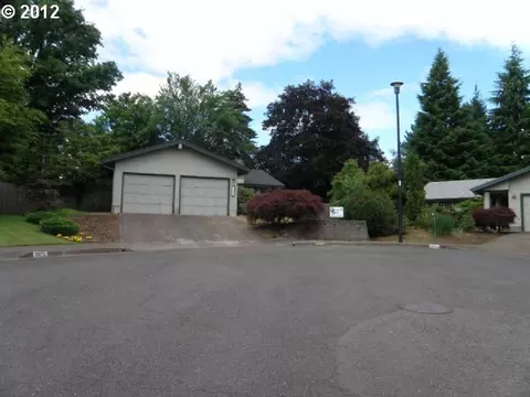 3880 Yorkshire Ave, Eugene, OR 97405 photo 1