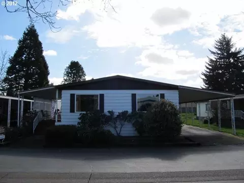 1400 Candlelight Dr #242, Eugene, OR 97402 photo 1