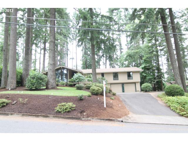 2365 Mclean Blvd, Eugene, OR 97405 photo 1