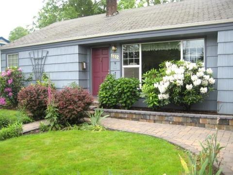 1112 W 18th Pl, Eugene, OR 97402 photo 1
