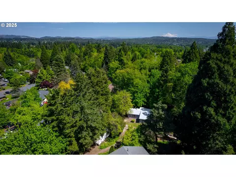 2700 Underhill Ln #1, West Linn, OR 97068