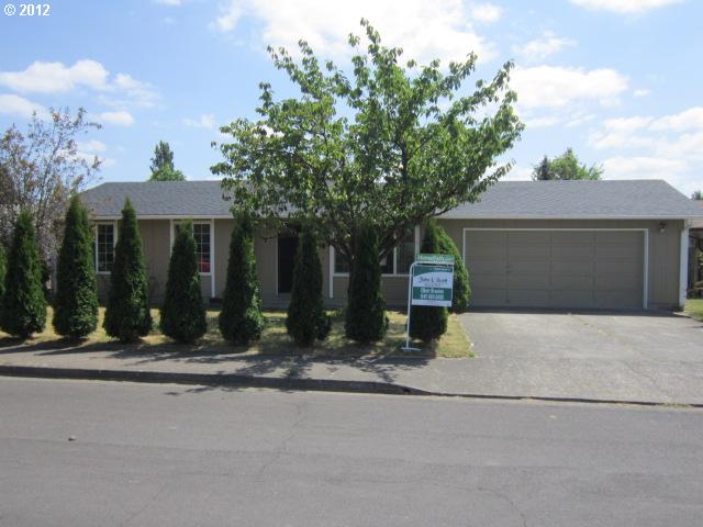 4465 Hilton Dr, Eugene, OR 97402 photo 1