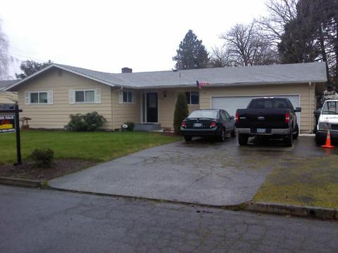1960 Laveta Ln, Eugene, OR 97402 photo 1