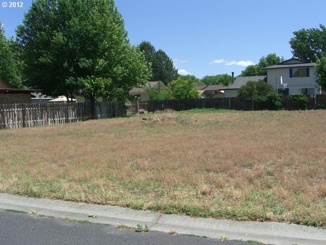 733 Mt Adams Ave, Boardman, OR 97818 photo 1