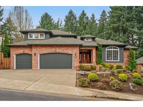 16979 SW Arbutus Dr, Beaverton, OR 97007