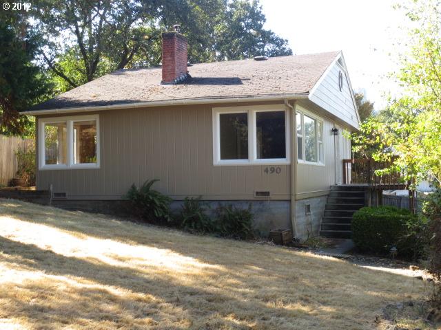 490 S 71st St, Springfield, OR 97478 photo 1