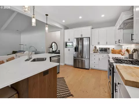 1020 S 33rd St, Springfield, OR 97478 photo 16