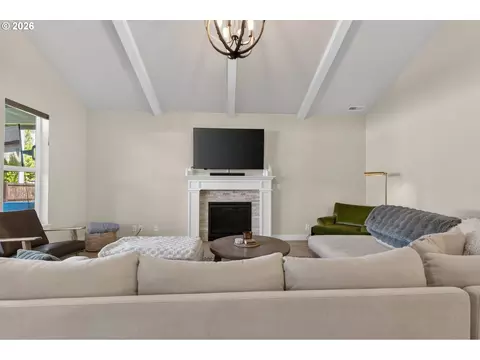 1020 S 33rd St, Springfield, OR 97478 photo 25