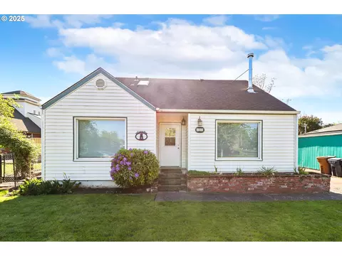 1065 Laurel St, Junction City, OR 97448
