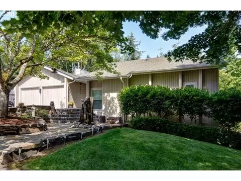 2323 Shields Ave, Eugene, OR 97405 photo 1