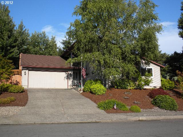 2060 SW 29th Dr, Gresham, OR 97080 photo 1