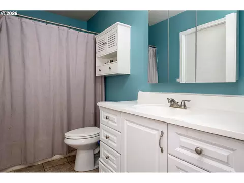 Bath - 337 NW Birdsdale Ave, Gresham, OR 97030 photo 1 of 1
