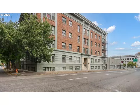 1631 NW Everett St #404, Portland, OR 97209