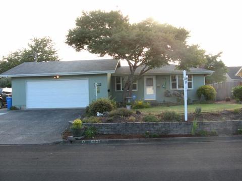 4731 Briars St, Eugene, OR 97404 photo 1