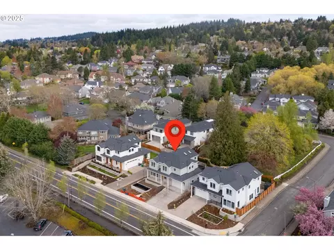 3823 Carman Dr, Lake Oswego, OR 97035