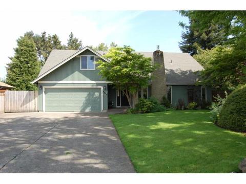 2545 Chuckanut St, Eugene, OR 97408 photo 1