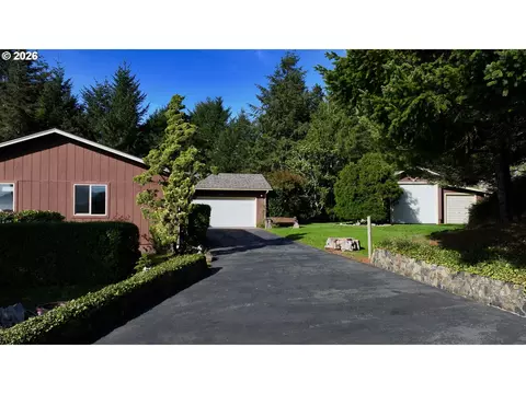 15604 Napa Ln, Brookings, OR 97415