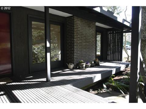 615 E 39th Pl, Eugene, OR 97405 photo 1