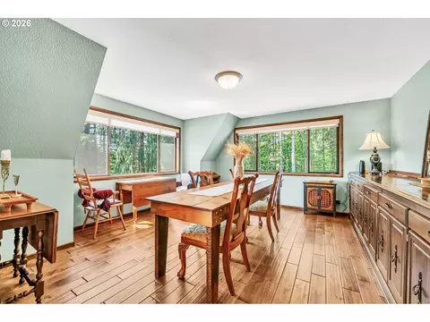 Dining - 90790 Hill Rd, Springfield, OR 97478 photo 1 of 1