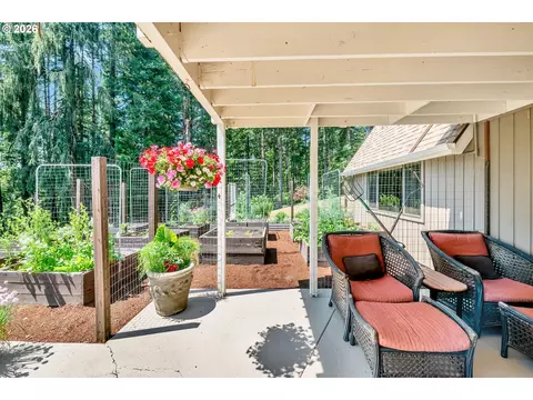 Exterior - 90790 Hill Rd, Springfield, OR 97478 photo 5 of 12