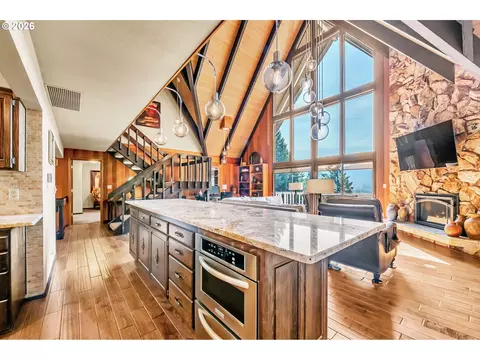 Kitchen - 90790 Hill Rd, Springfield, OR 97478 photo 4 of 4