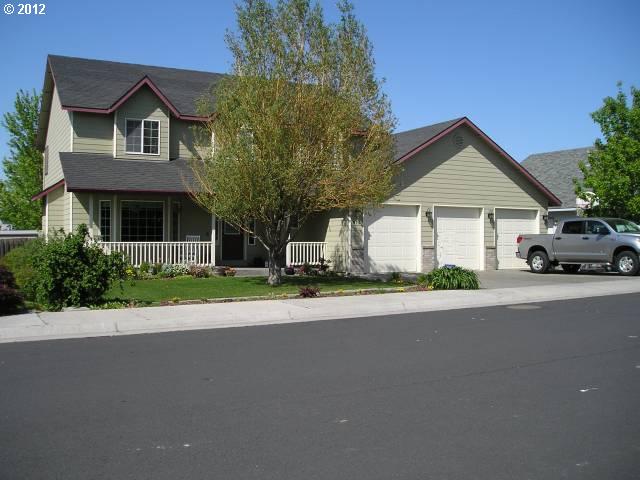 979 E Hurlburt Ave, Hermiston, OR 97838 photo 1