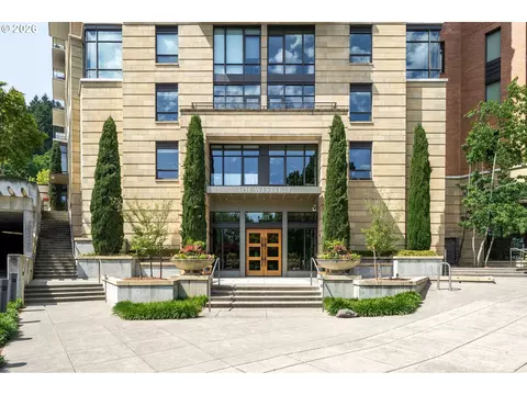 2351 NW Westover Rd # 702, Portland, OR 97210