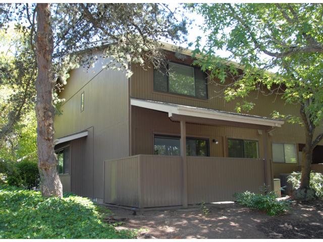 2305 Ridgeway Dr, Eugene, OR 97401 photo 1