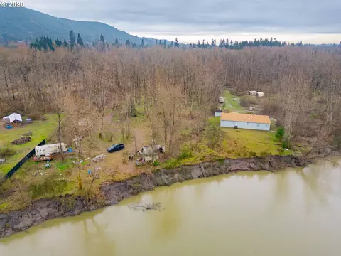 130 Horseshoe Bnd, Kelso, WA 98626
