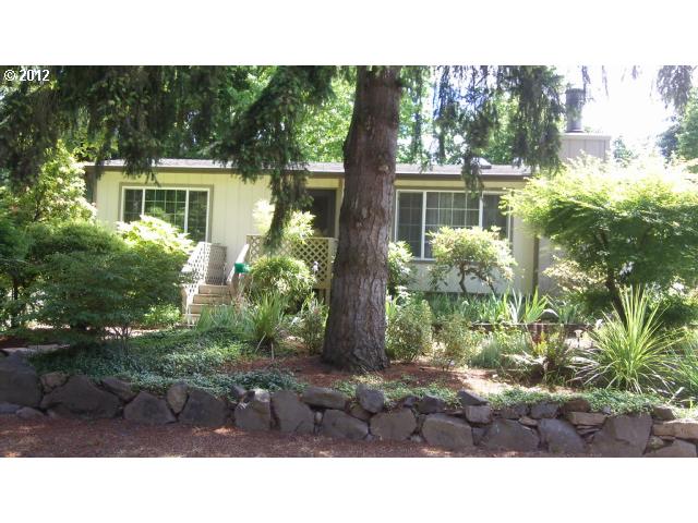 1124 Sunnyside Dr, Eugene, OR 97404 photo 1