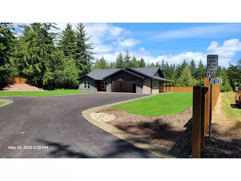 4750 Mitchell Loop Rd, Florence, OR 97439 photo 31