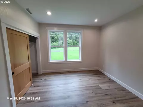 4750 Mitchell Loop Rd, Florence, OR 97439 photo 13