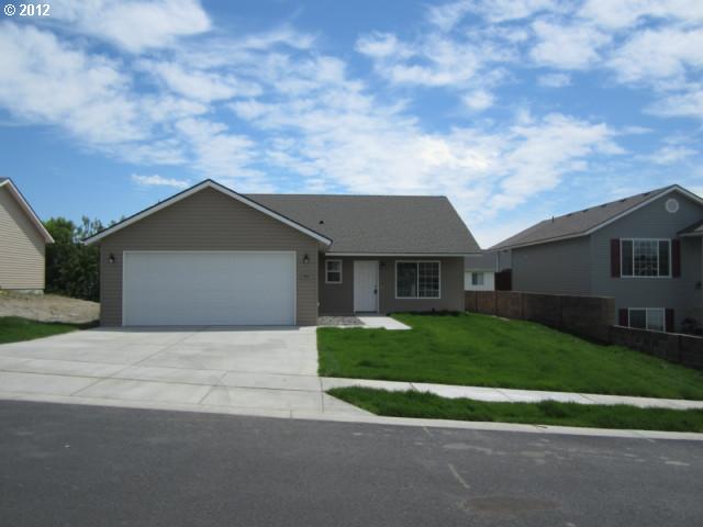366 E Francolin Ave, Hermiston, OR 97838 photo 1