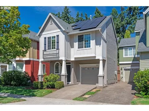 995 SE Albertine St, Hillsboro, OR 97123