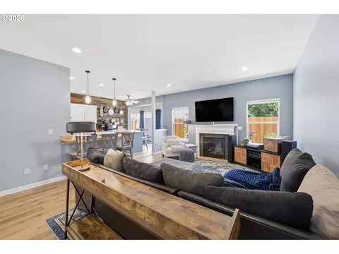 Living - 2910 River Rd, Eugene, OR 97404 photo 1 of 1