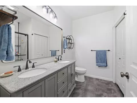 Bath - 2910 River Rd, Eugene, OR 97404 photo 1 of 4
