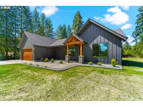 130 Gassman Rd, Castle Rock, WA 98611