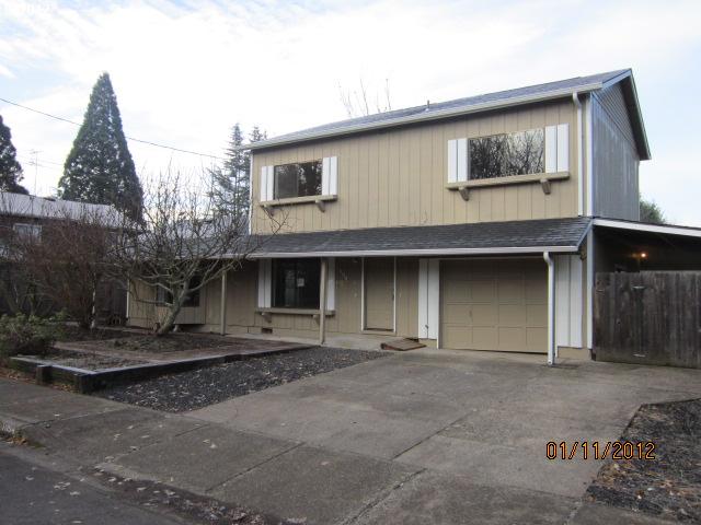 1094 Apple Dr, Eugene, OR 97404 photo 1