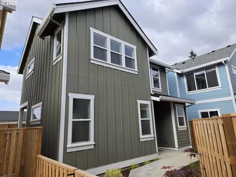 7263 SE Duke St #7, Portland, OR 97206