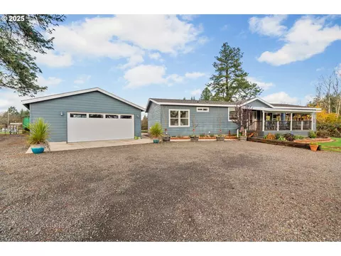 27481 10th St, Junction City, OR 97448