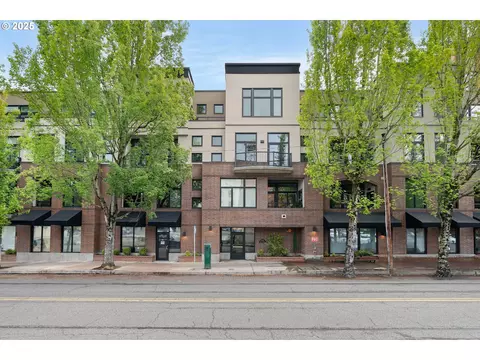 618 NW 12th Ave #215, Portland, OR 97209