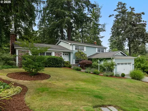 17640 Tree Top Way, Lake Oswego, OR 97034