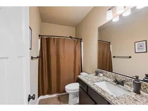 Bath - 3146 NE Samson Ave, Estacada, OR 97023 photo 3 of 3